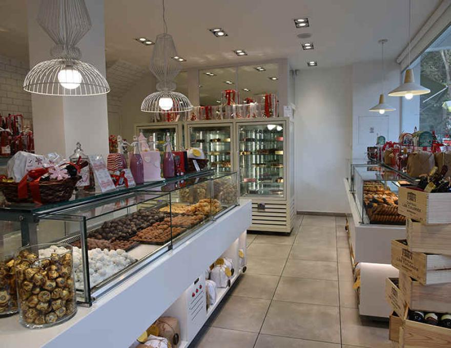 ΑΝΔΡΕΑΔΑΚΗΣ0