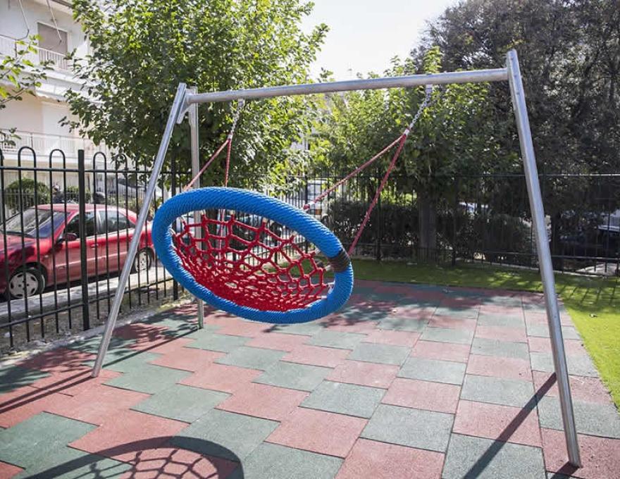 ΠΑΙΔΙΚΗ ΧΑΡΑ ΘΕΑΤΡΑΚΙ ΓΡΗΓΟΡΟΥΣΑΣ0