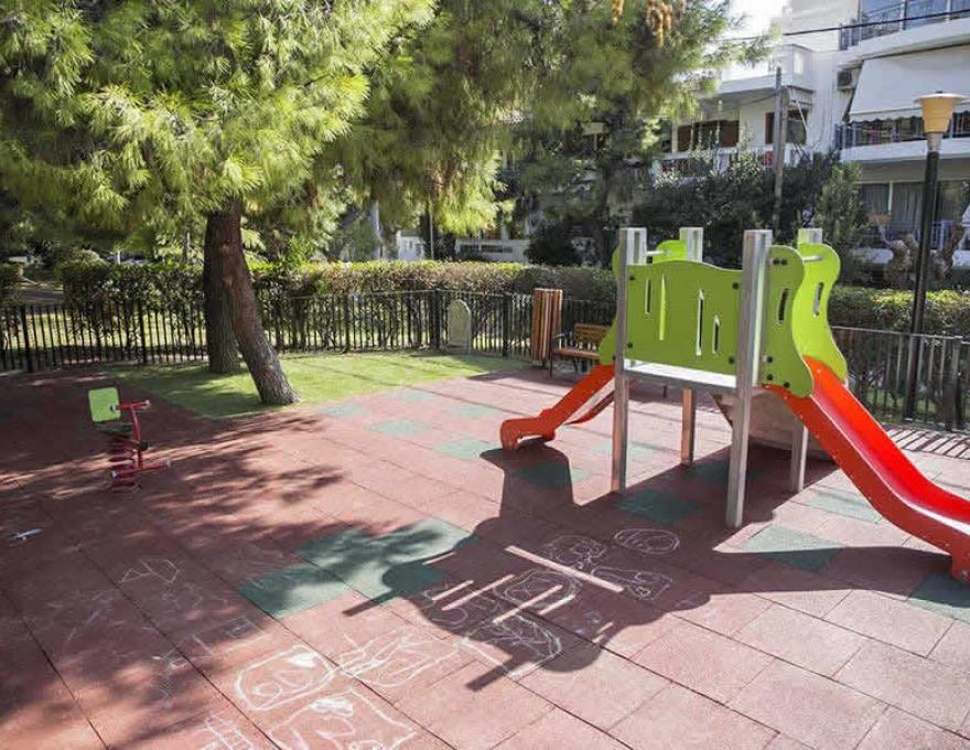 ΠΑΙΔΙΚΗ ΧΑΡΑ ΠΛΑΤΕΙΑΣ ΠΡΩΤΟΜΑΓΙΑΣ1