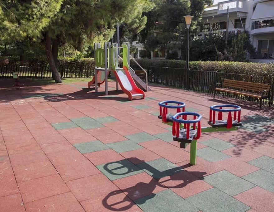 ΠΑΙΔΙΚΗ ΧΑΡΑ ΠΛΑΤΕΙΑΣ ΠΡΩΤΟΜΑΓΙΑΣ3