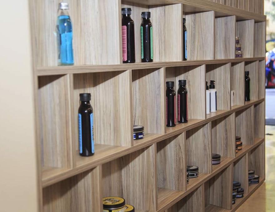 GENTLEMEN'S GROOMING SALON3