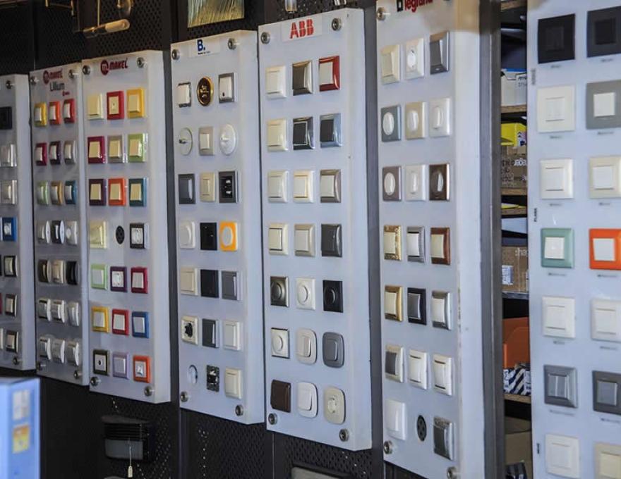 LIGHTNING + TECHNOLOGIES EDISON2