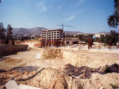 Πανεπιστημιακό Γενικό Νοσοκομείο ΑΤΤΙΚΟΝ-Κατασκευαστικό Ιστορικό